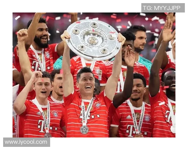 德甲积分榜争夺战：拜仁慕尼黑领跑，莱比锡红牛持续追赶